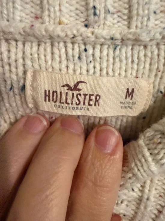 Hollister Cream Cable-Knit Crewneck Sweater, Cozy, Layering Piece Sz Medium - Picture 4 of 9